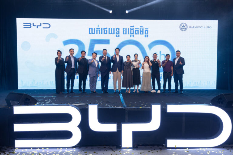 ការប្រគល់រថយន្ត ២៥០០ គ្រឿងក្នុងឆ្នាំ ២០២៥ គឺជាសមិទ្ធផលមួយ និងជាការចាប់ផ្តើមថ្មី